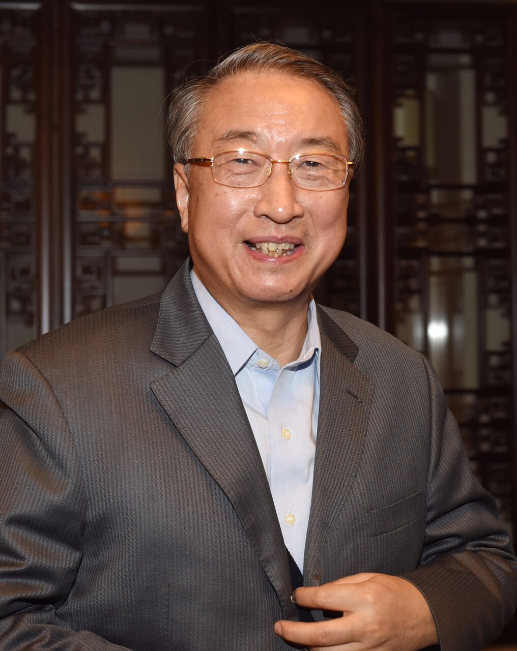 从江苏走向世界舞台的"学者型官员"章新胜